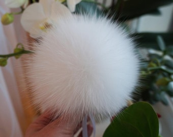 White Arctic Fox Pom Pom: Detachable Fur Ball for Hat