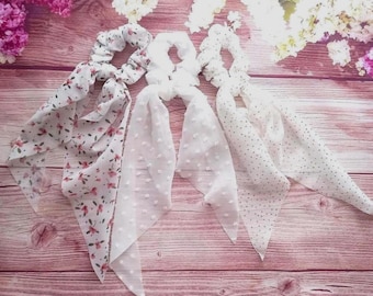 Coletero con nudo: lazo blanco para el pelo