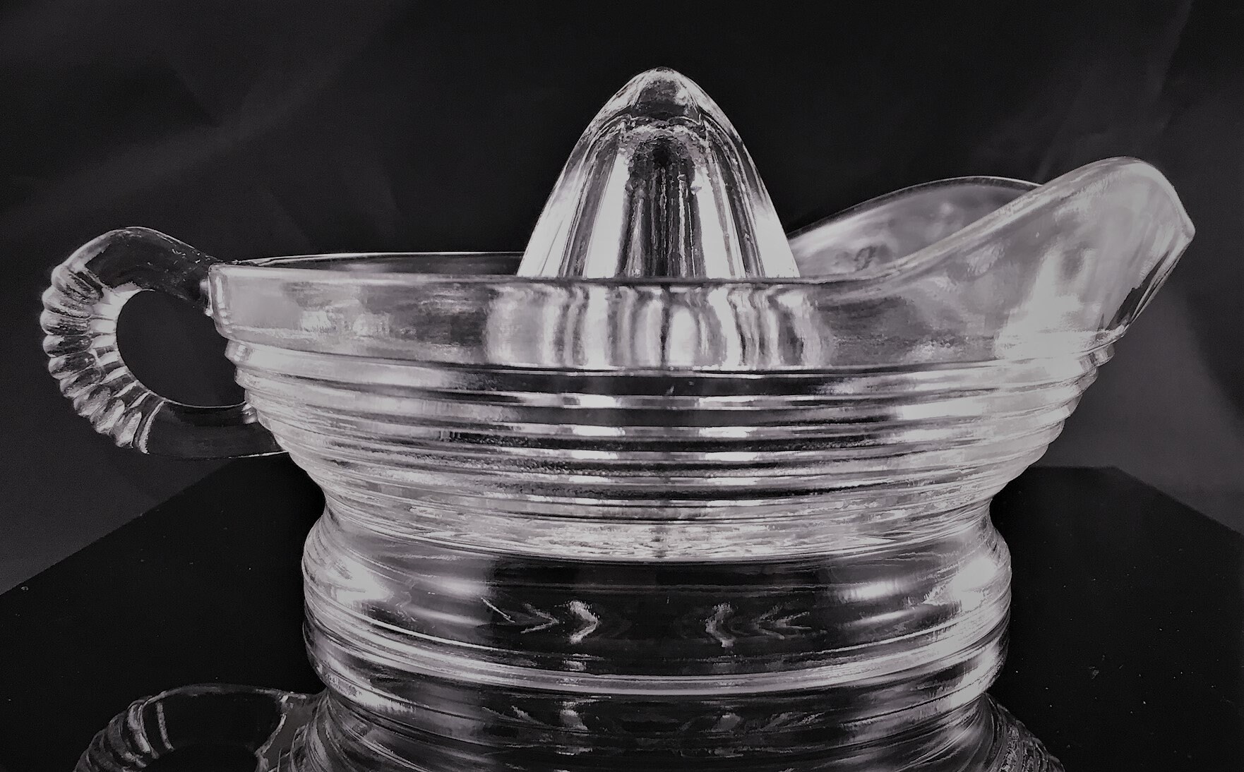 Mid Century Clear Glass Juicer Reamer with Handle and Pour Spout