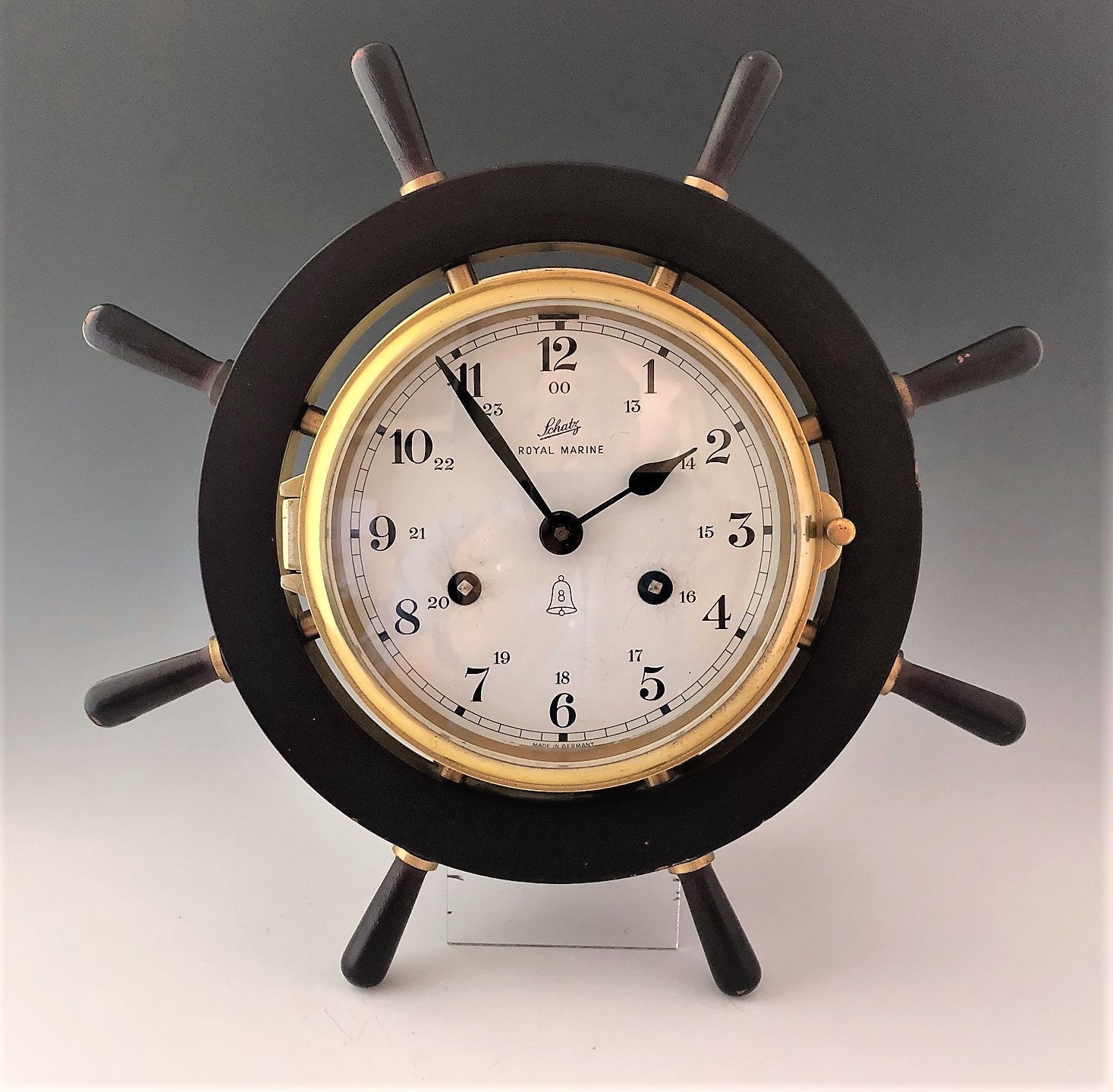 Schatz Royal Mariner 8 Bell Ship's Wheel Nautical Clock With Key Keeps Good Time