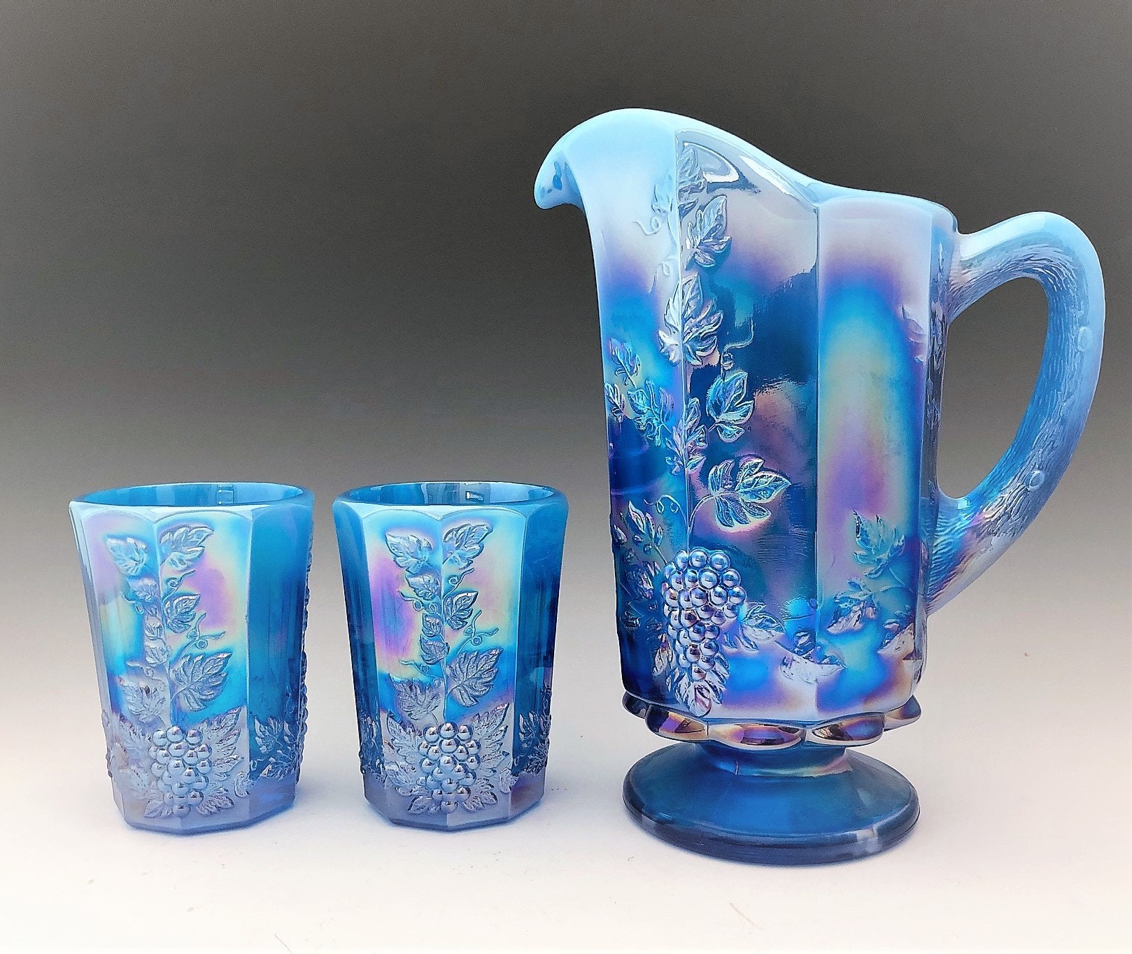 Blue Carnival Glass Pitcher- Vintage – Sugartown Mercantile