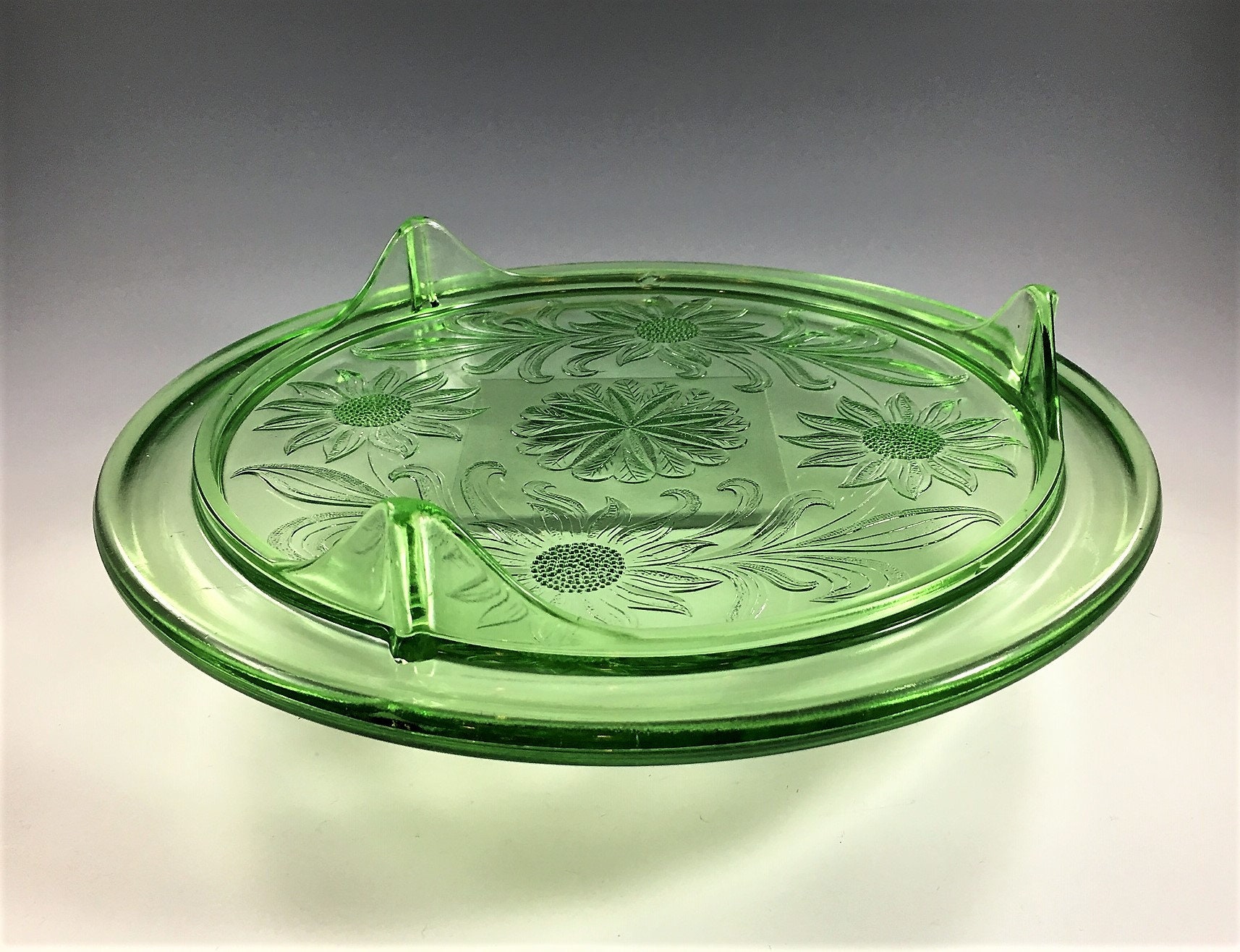 Vintage Glass green Depression glass 10 cake plate stand