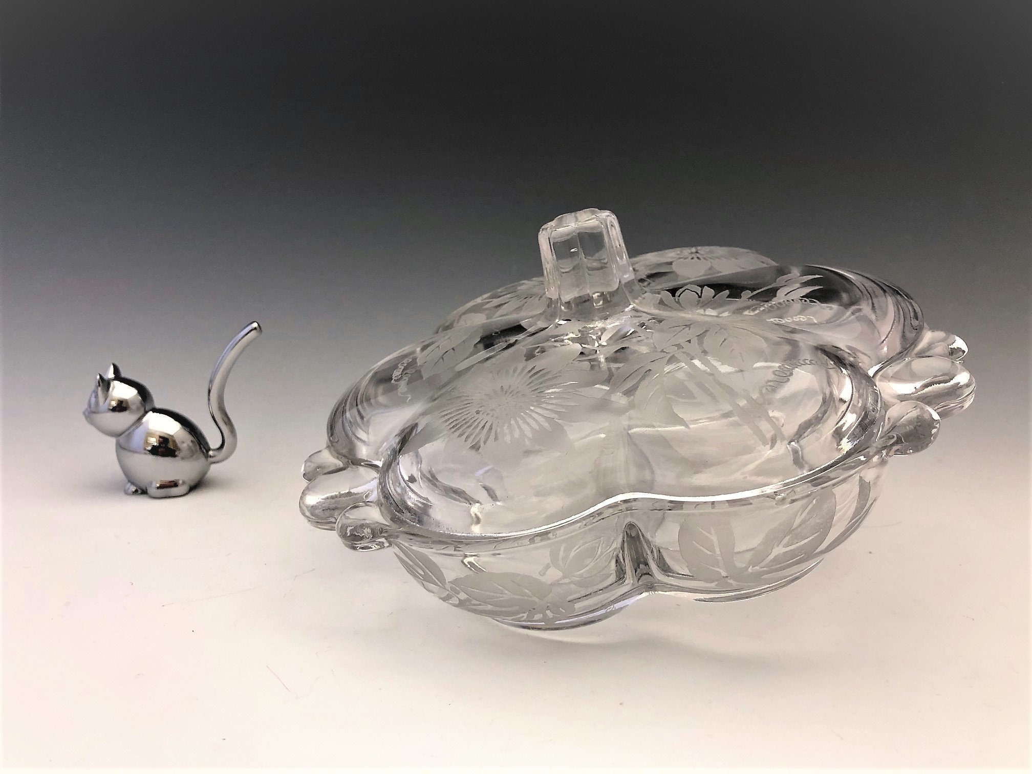 Duncan Miller Three Part Covered Candy Box 115 Canterbury Pattern