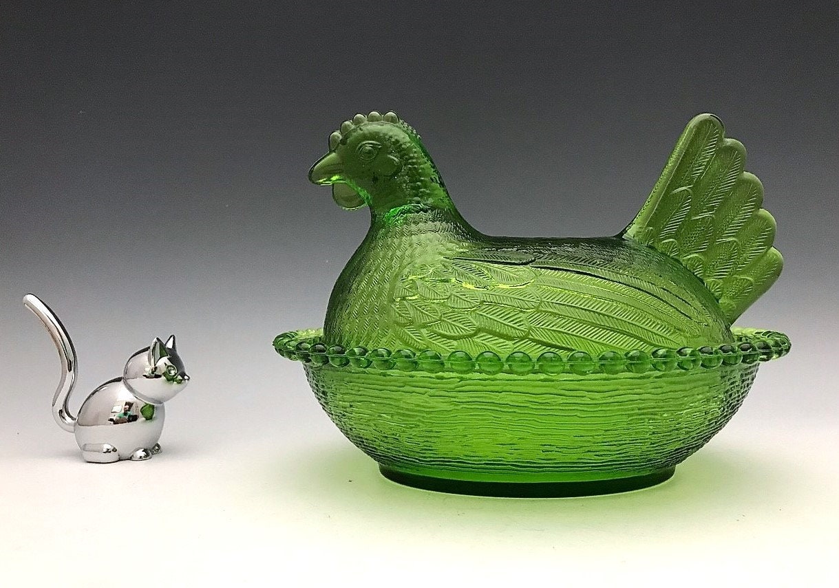Indiana Glass Emerald Green/Lime Green Hen On Nest Chicken Lovers