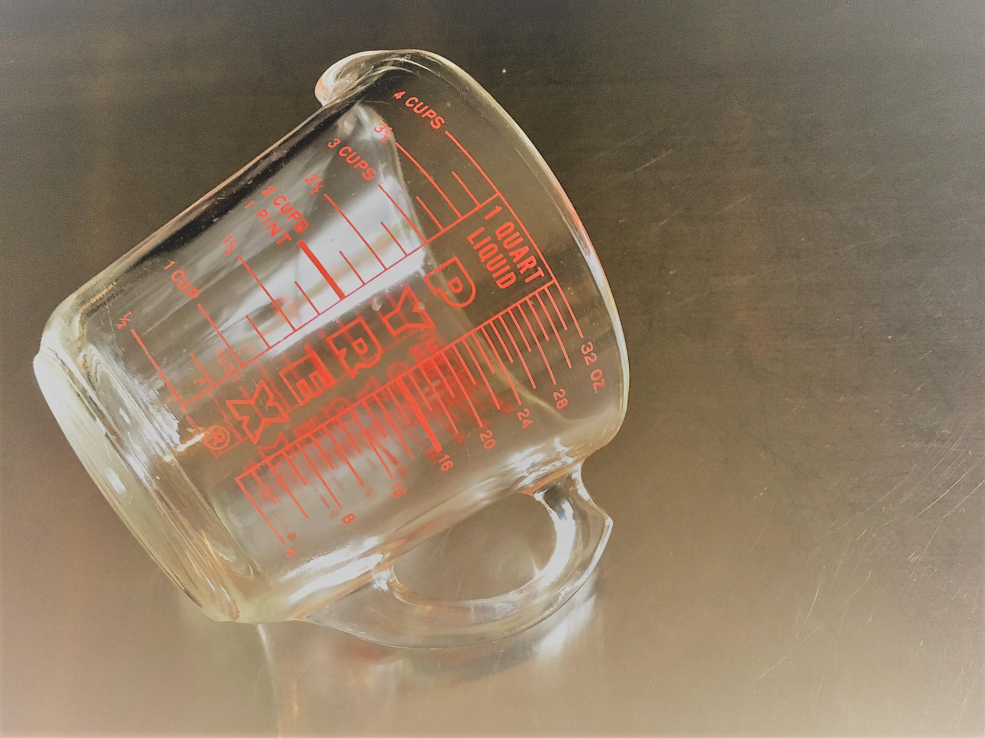Vintage Pyrex Measuring Cup Red Letters D Handle 4 Cups 1 Quart