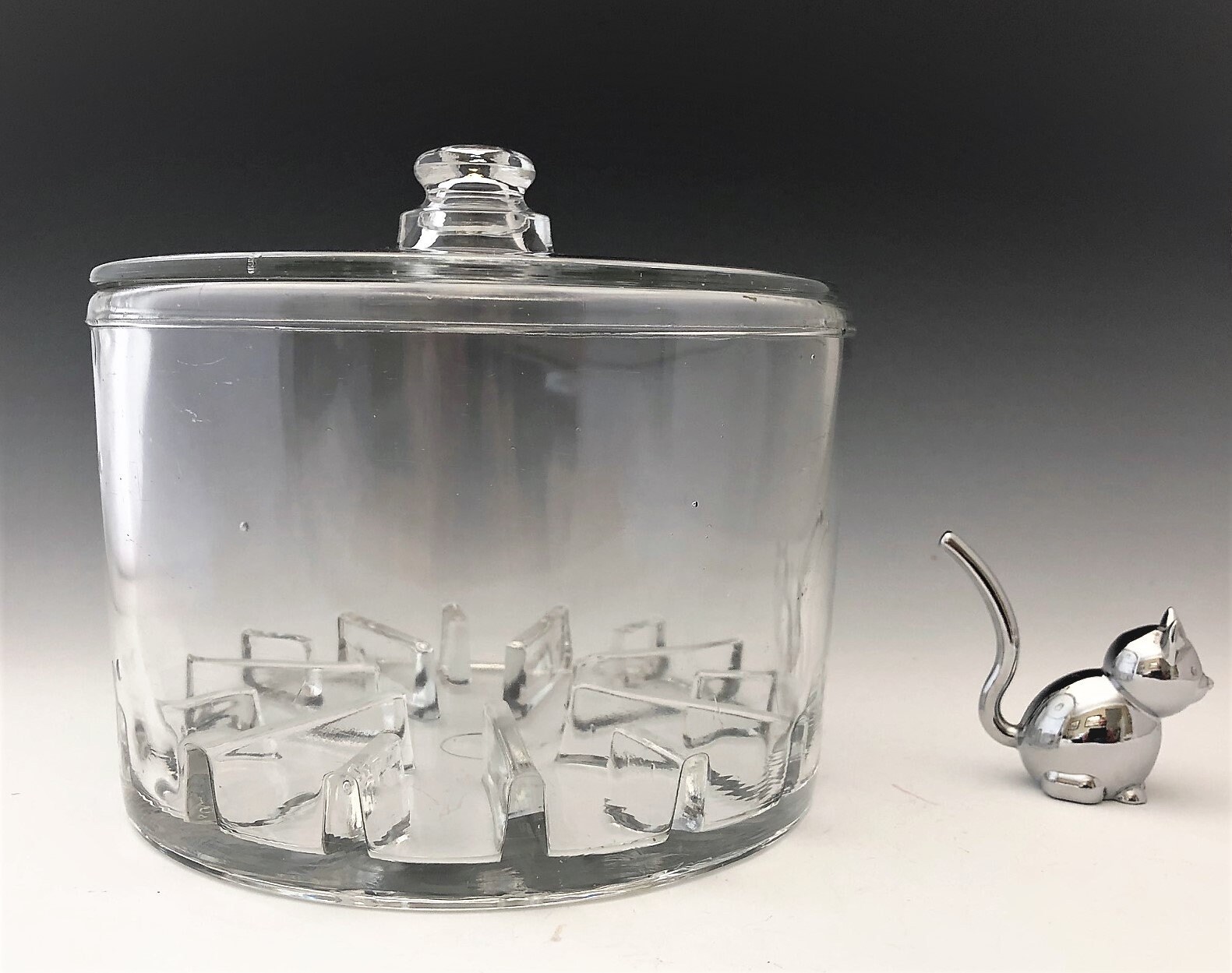 Cambridge 1570 Cheese Preserver Depression Era Cheese Dish