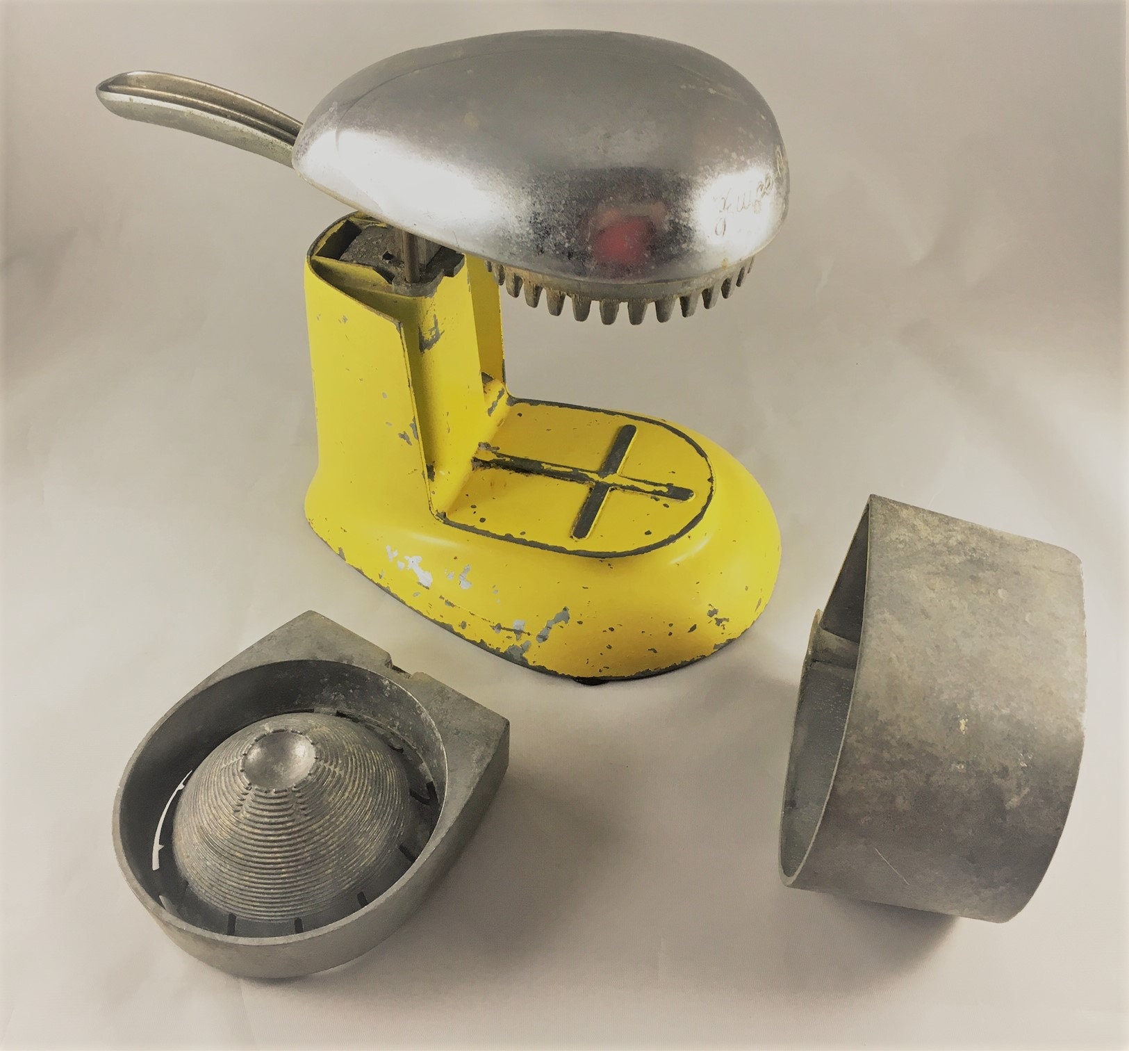 Vintage Tilt Top Juicer Rival Juice O Mat Model NJ 848 Hand