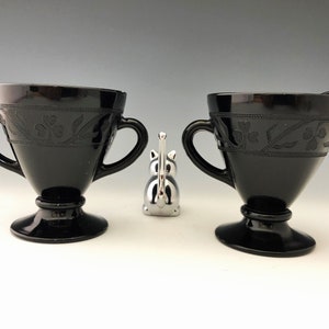 Hazel Atlas Cloverleaf Breakfast Set - Creamer and Sugar