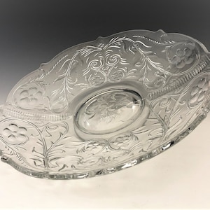 McKee Rock Crystal Round Bowl - Elegant Entertaining - 12 Inch Bowl - Console Bowl