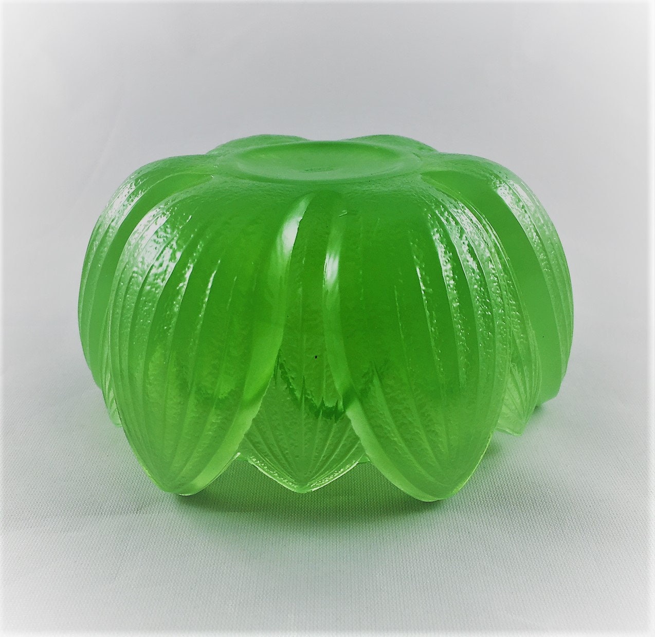 Vintage Fenton Glass Lotus Flower Votive Candle Holder Green Water Lily Candle Bowl