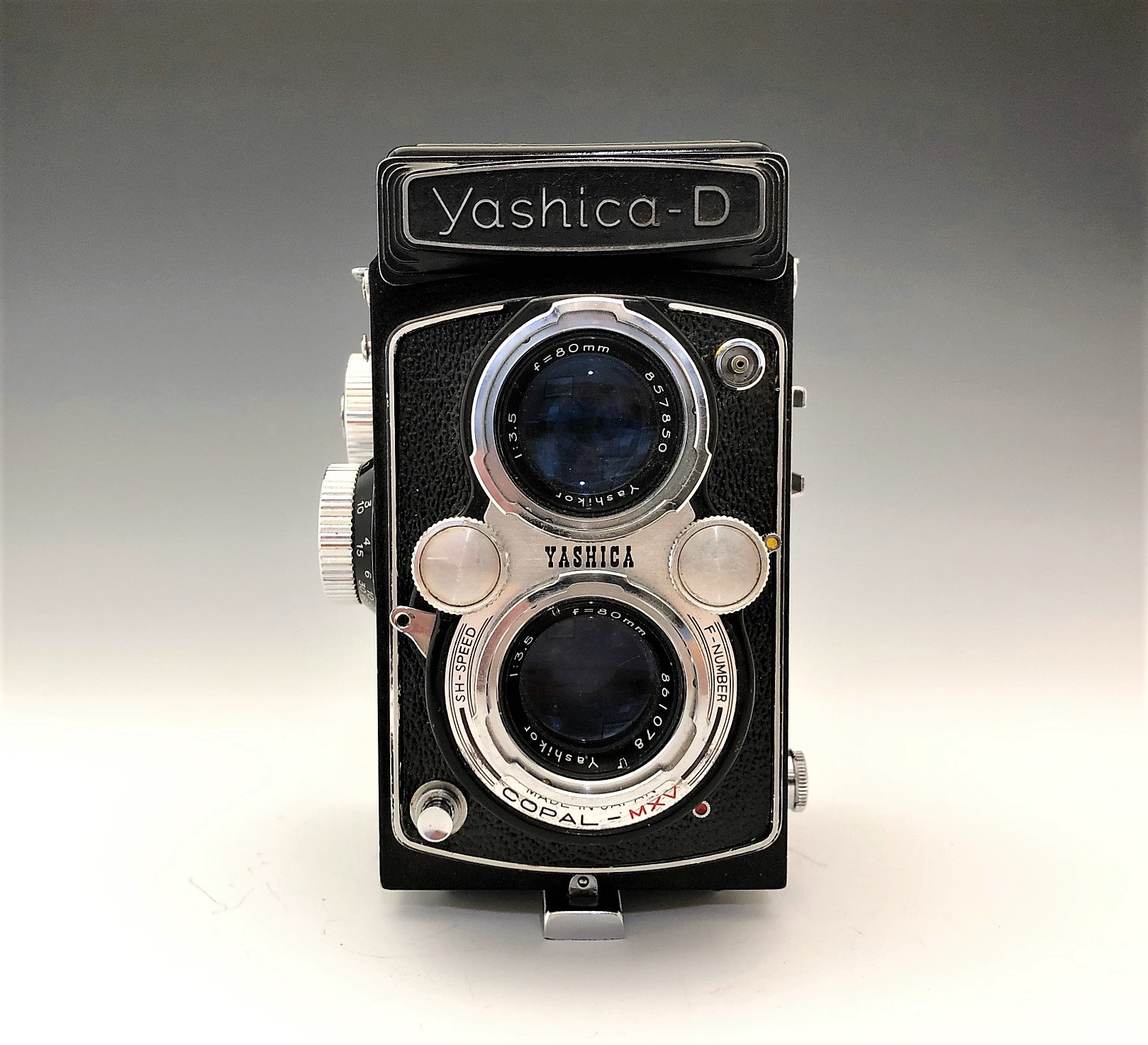 YashicaD Twin Lens Reflex Camera