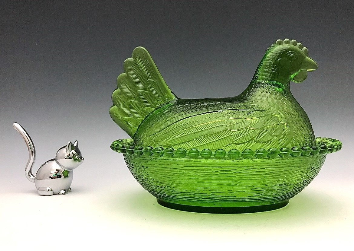 Indiana Glass Emerald Green/Lime Green Hen On Nest Chicken Lovers Unite Covered Glass