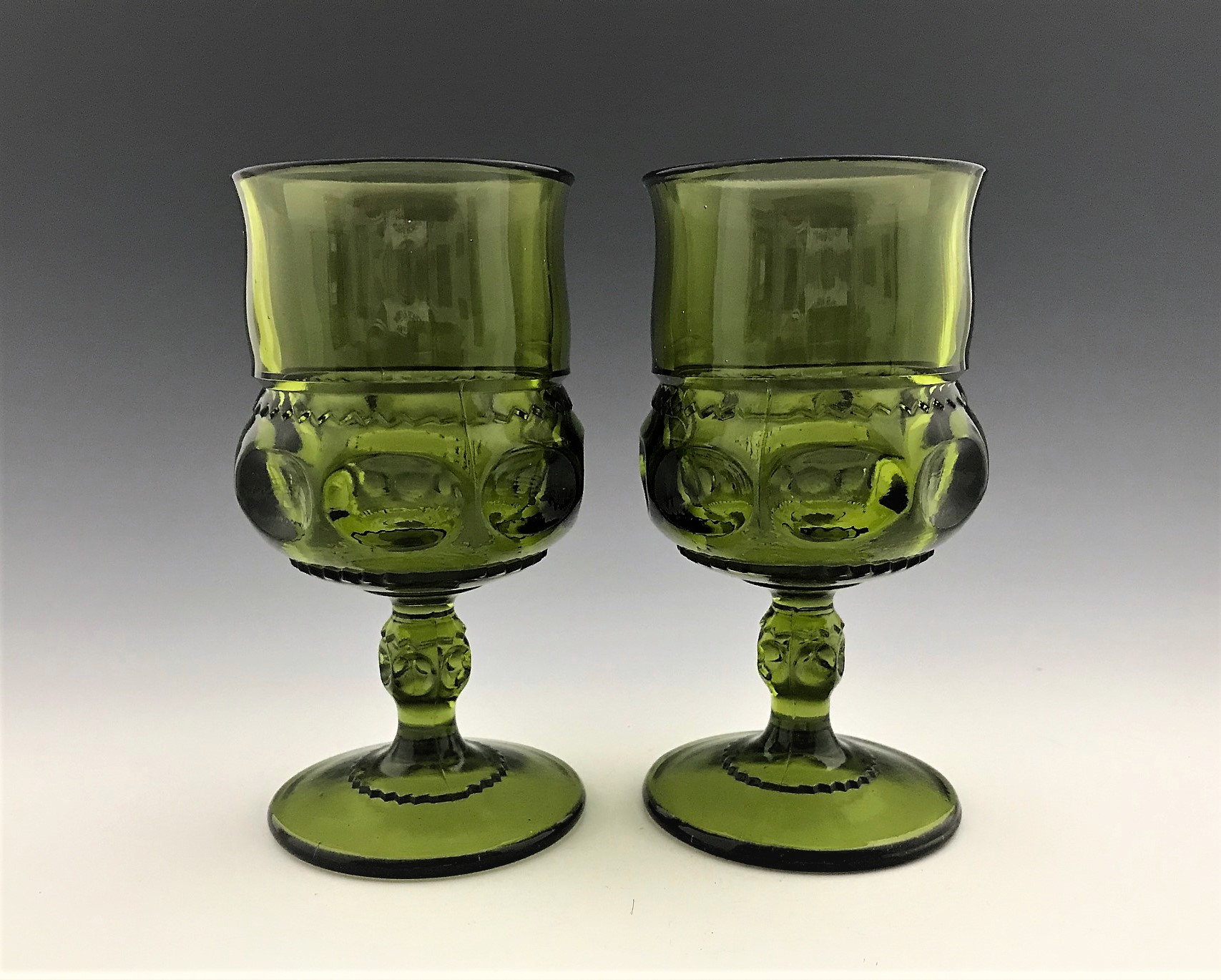 Set of 2 Vintage King's Crown Glass Water Goblets Green Classic