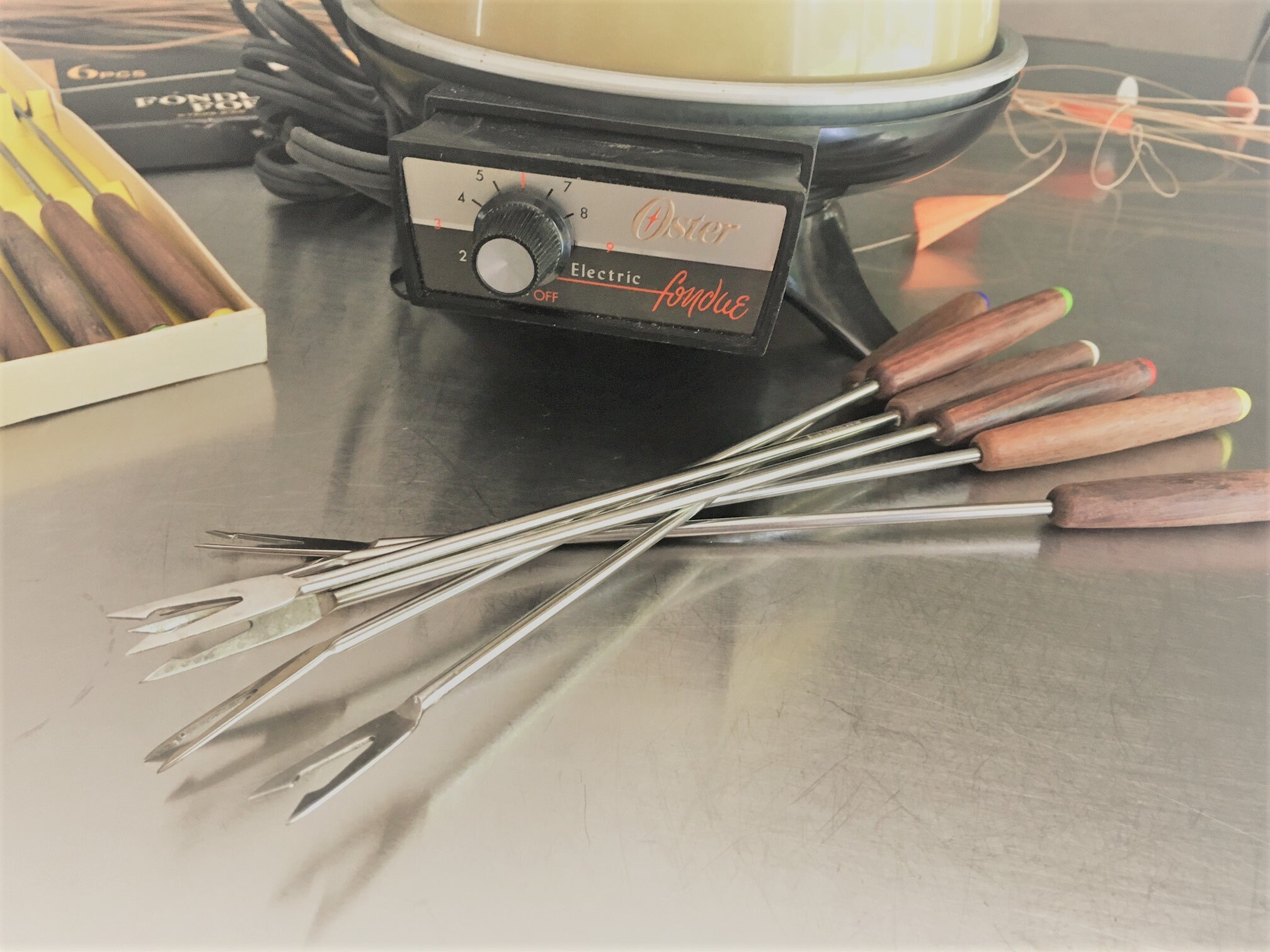 Vintage Oster Electric Fondue Set Yellow/Gold 12 Fork Included