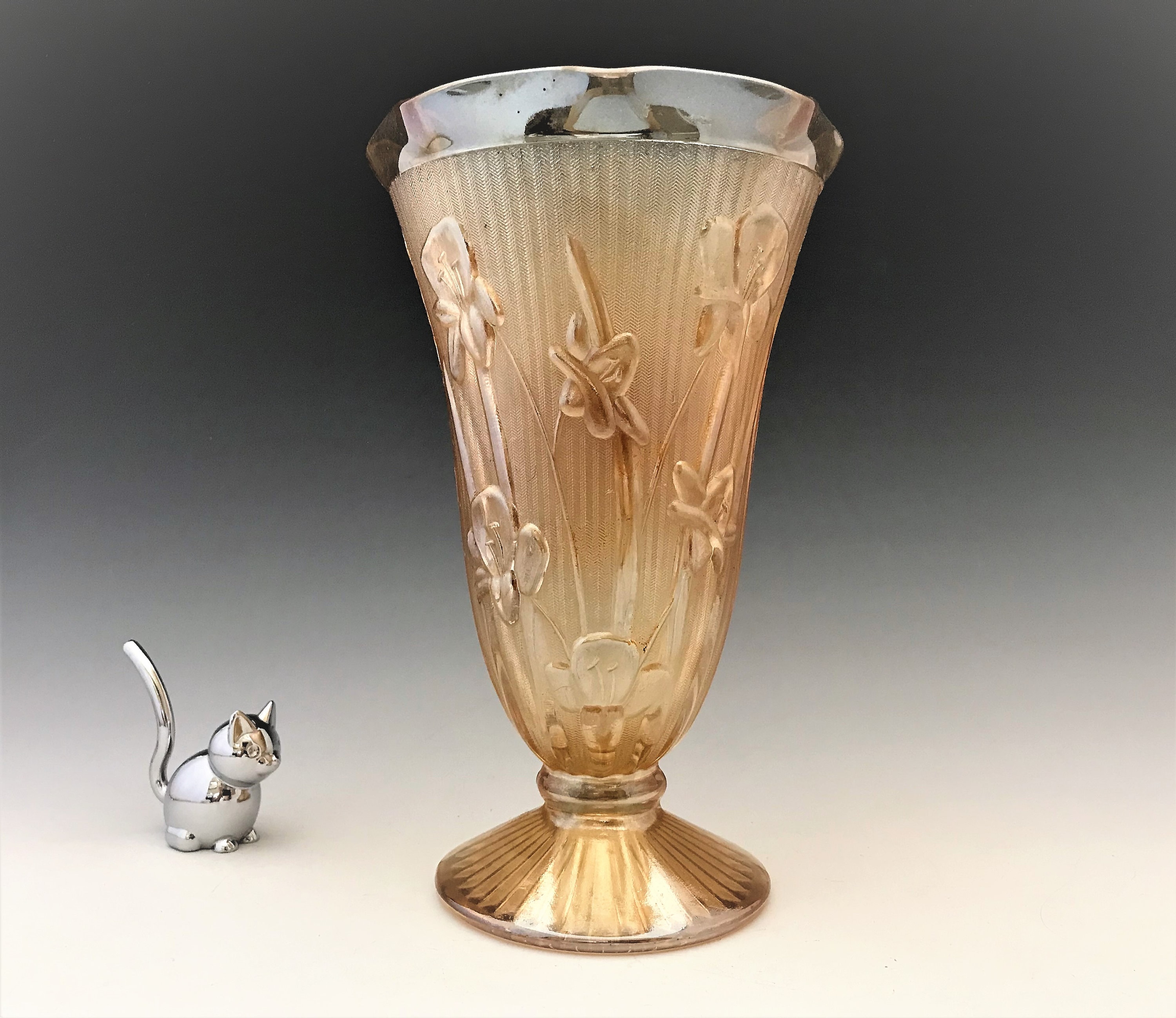 Iris Iridescent 9 Inch Flower Vase