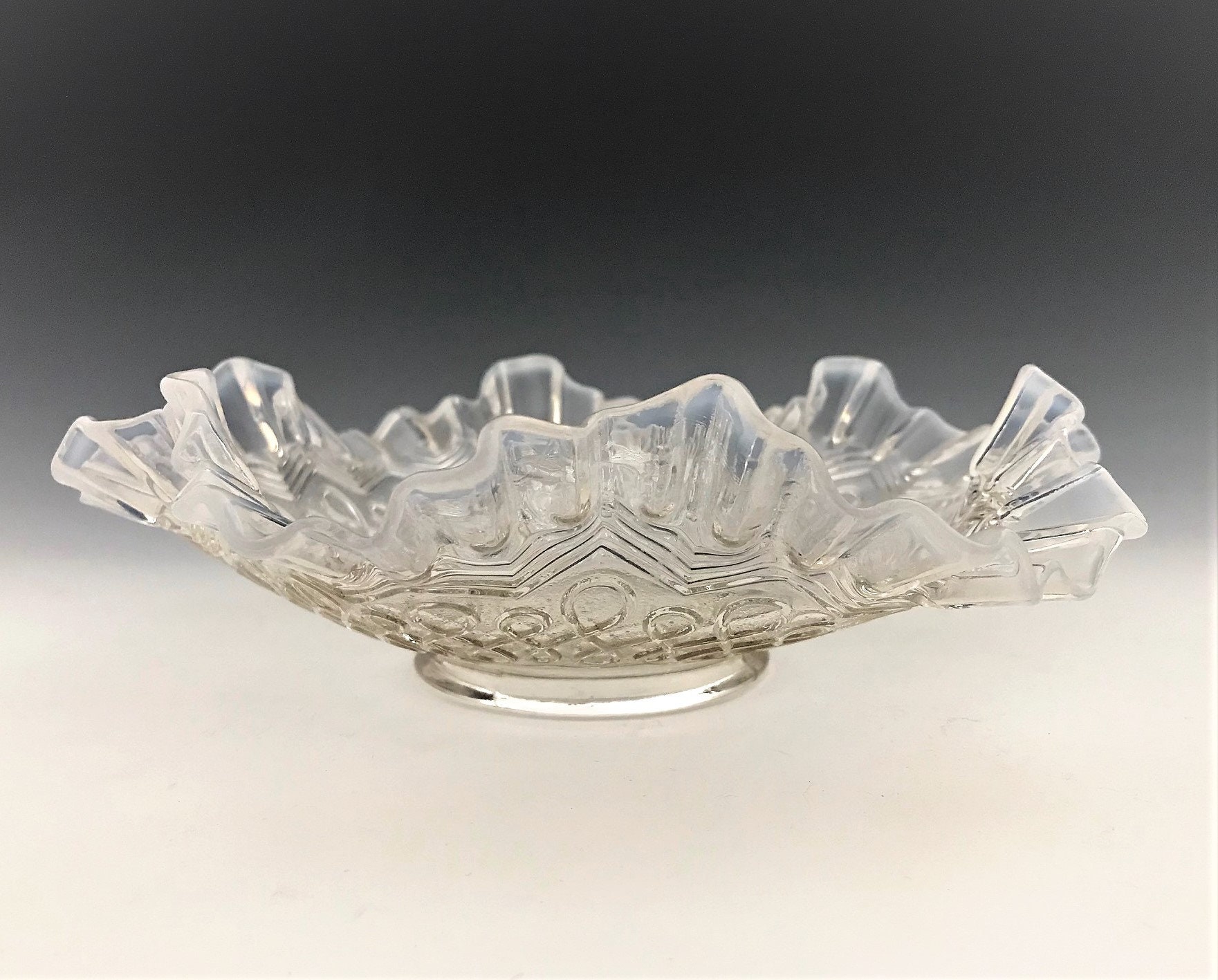 EAPG Crimped Bowl Jefferson Glass Company No. 247 (OMN) AKA Many