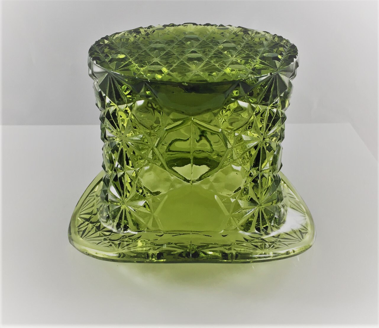 Vintage Large Green Top Hat Fenton Daisy and Button Pattern Green Glass Hat