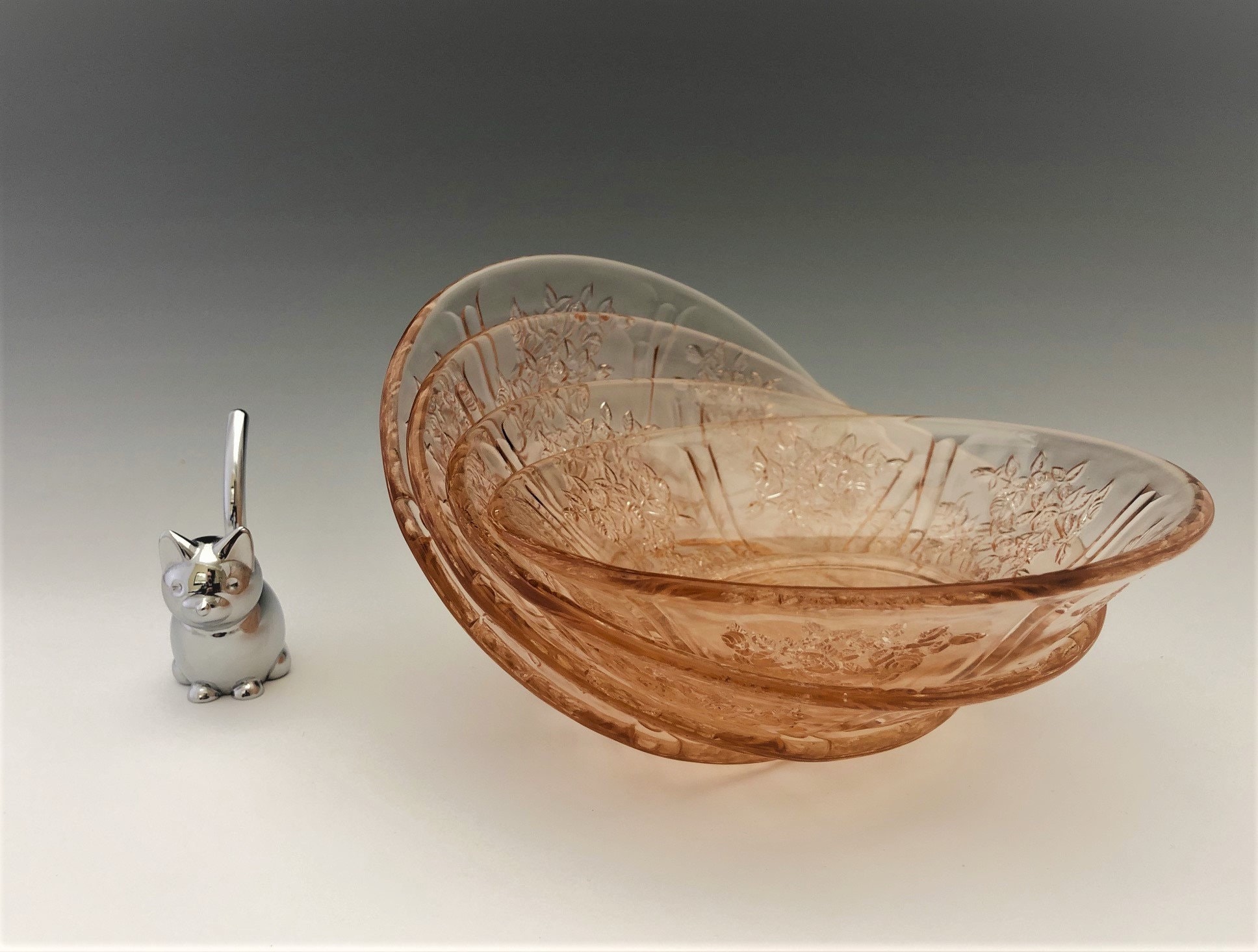 Set of 4 Pink Depression Glass Bowls Federal Glass Sharon or Cabbage Rose Pattern 5 Inch