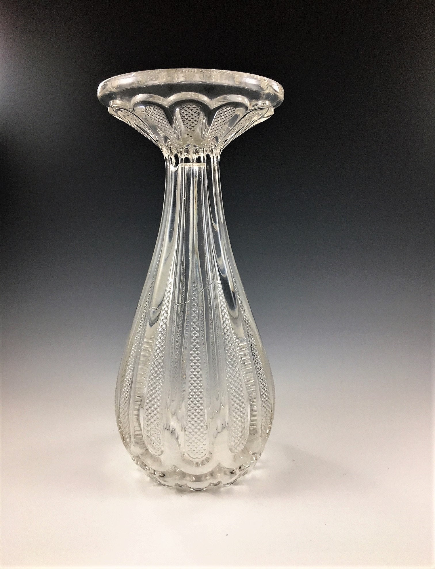 EAPG Vase U.S. Glass Company No. 15067 Texas (OMN) AKA Loop With