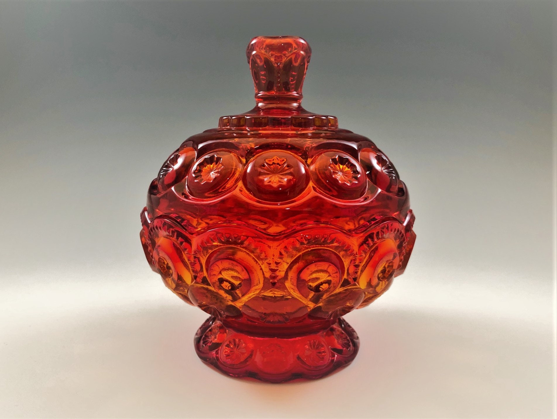 L E Smith Moon And Stars Flame Amberina Candy Dish 6224 Covered l-e-smith-moon-and-stars-flame-amberina-candy-dish-6224-covered