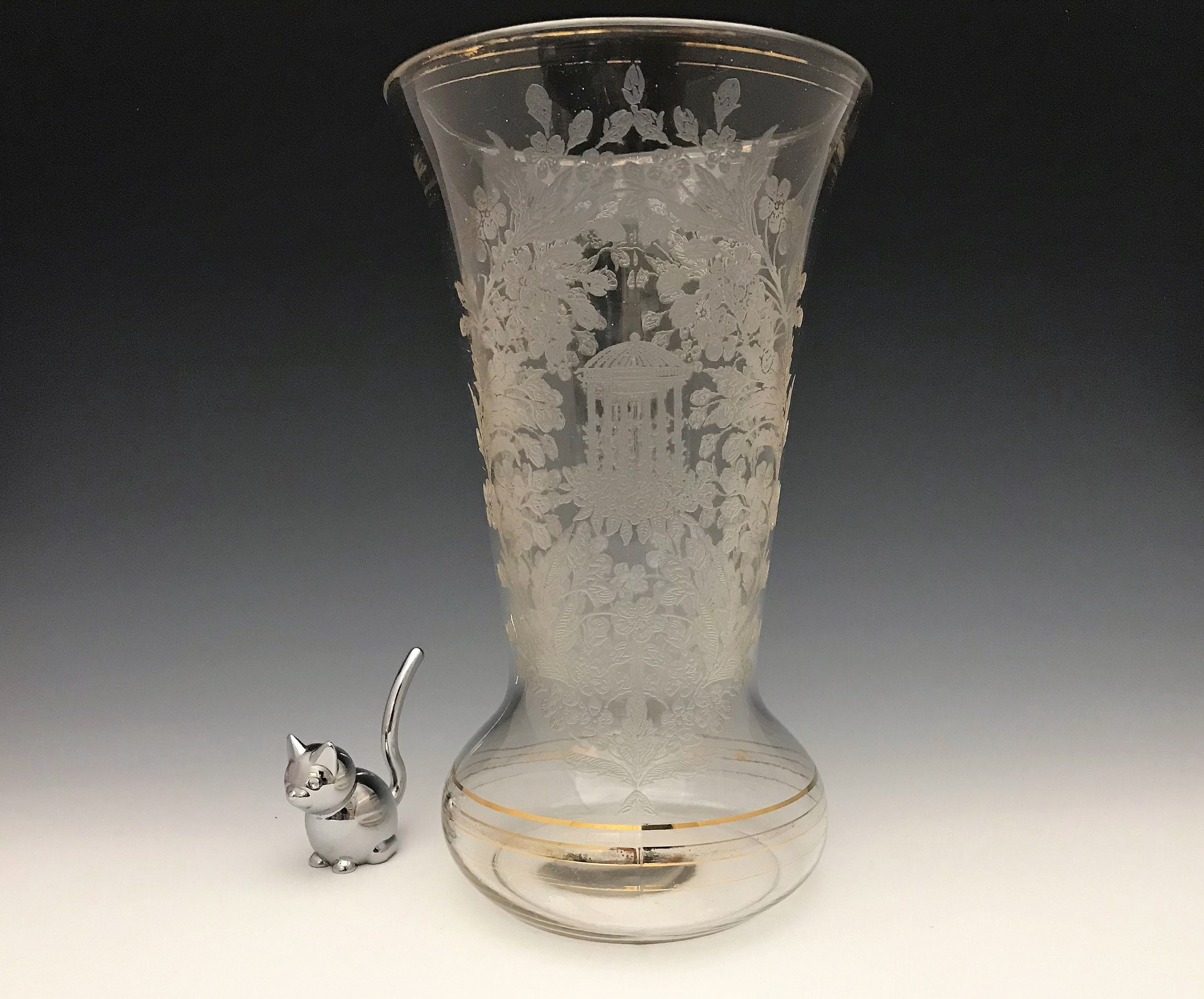 Paden City 184 Vase With Utopia Etch