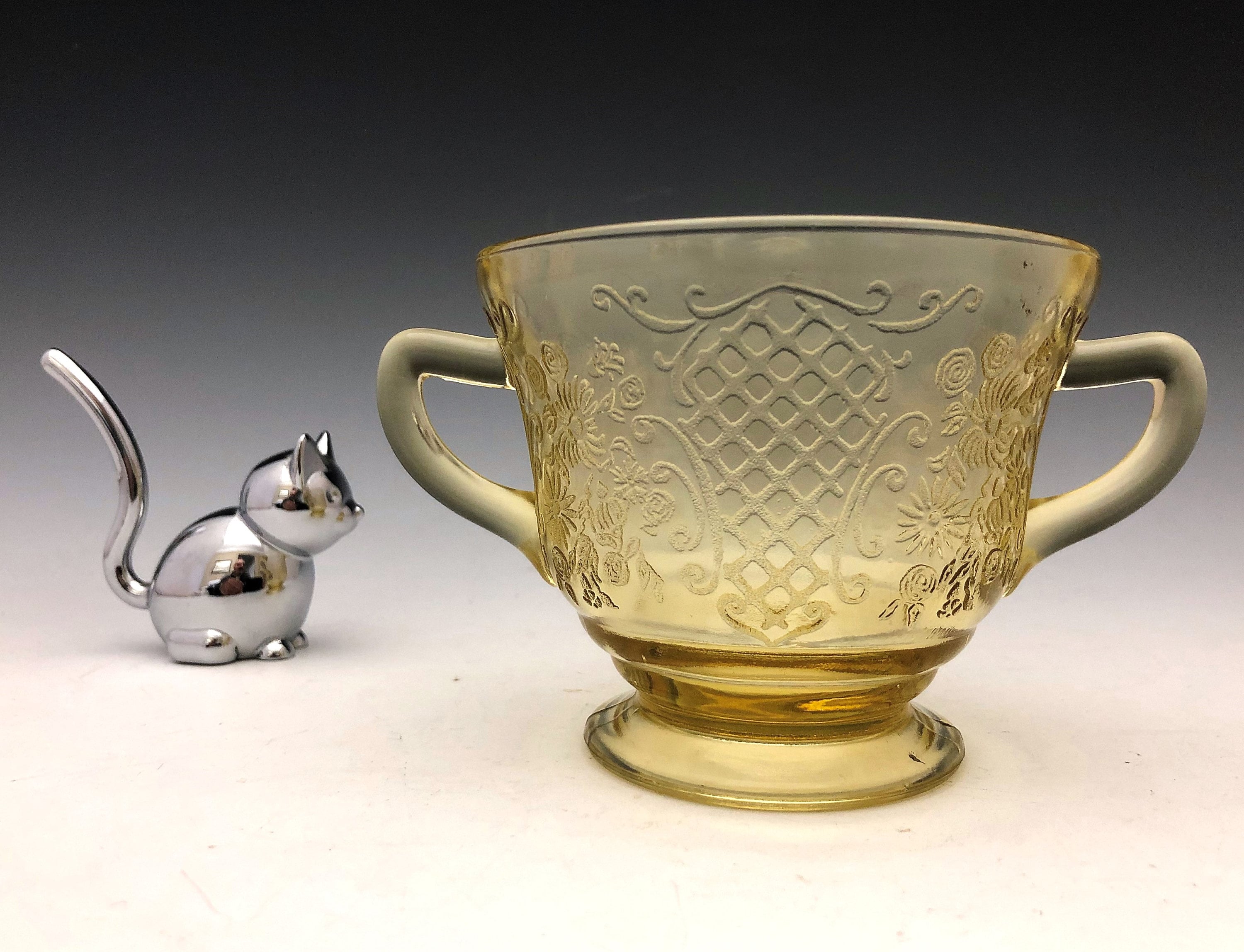 Federal Glass Company Normandie Pattern Amber Depression Glass Sugar 193741