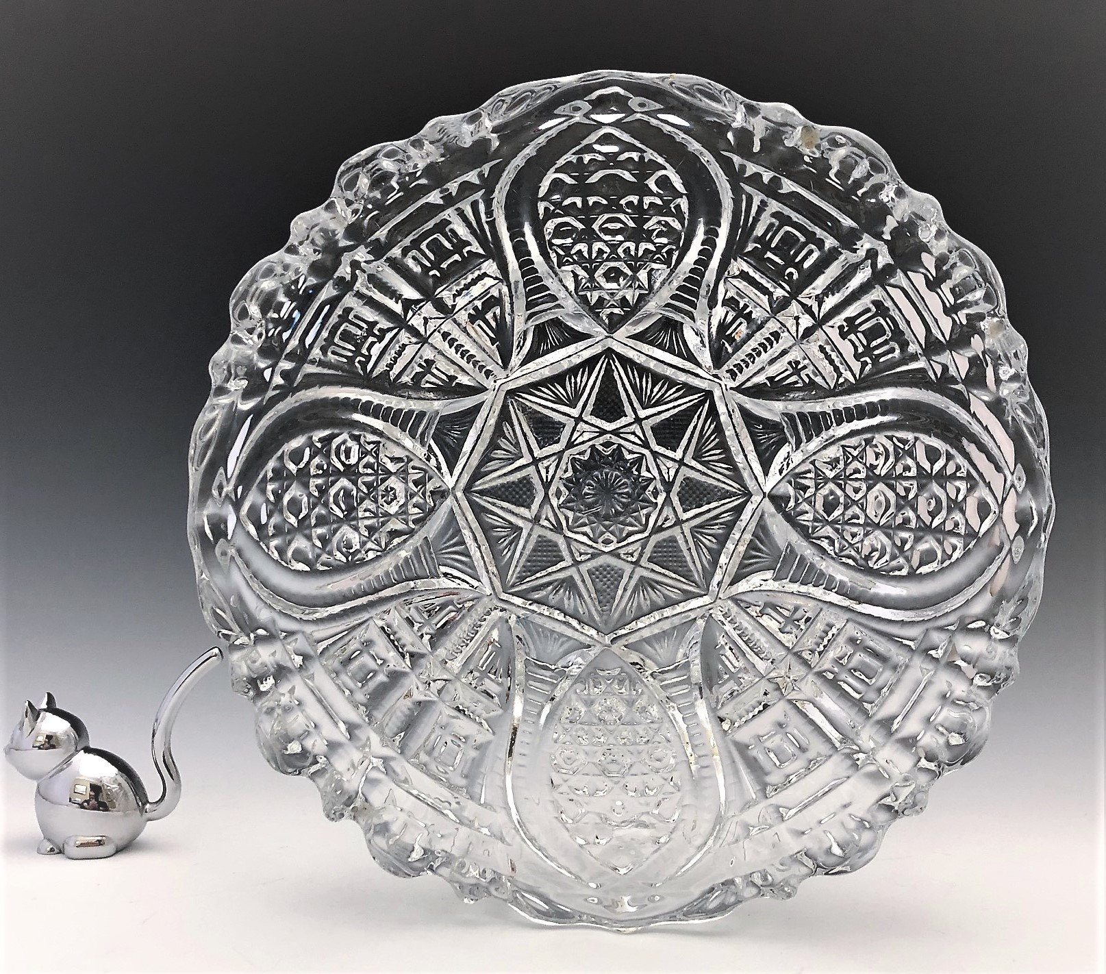 EAPG Bowl John B. Higbee and Company Fortuna (OMN) Early American