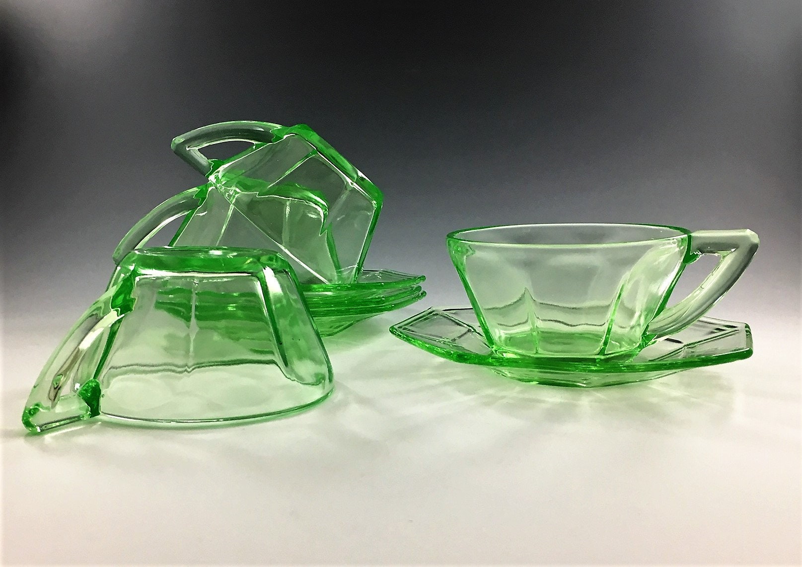 U.S. Glass Octagon Green Pattern 15 Piece Depression Glass Bridge Set
