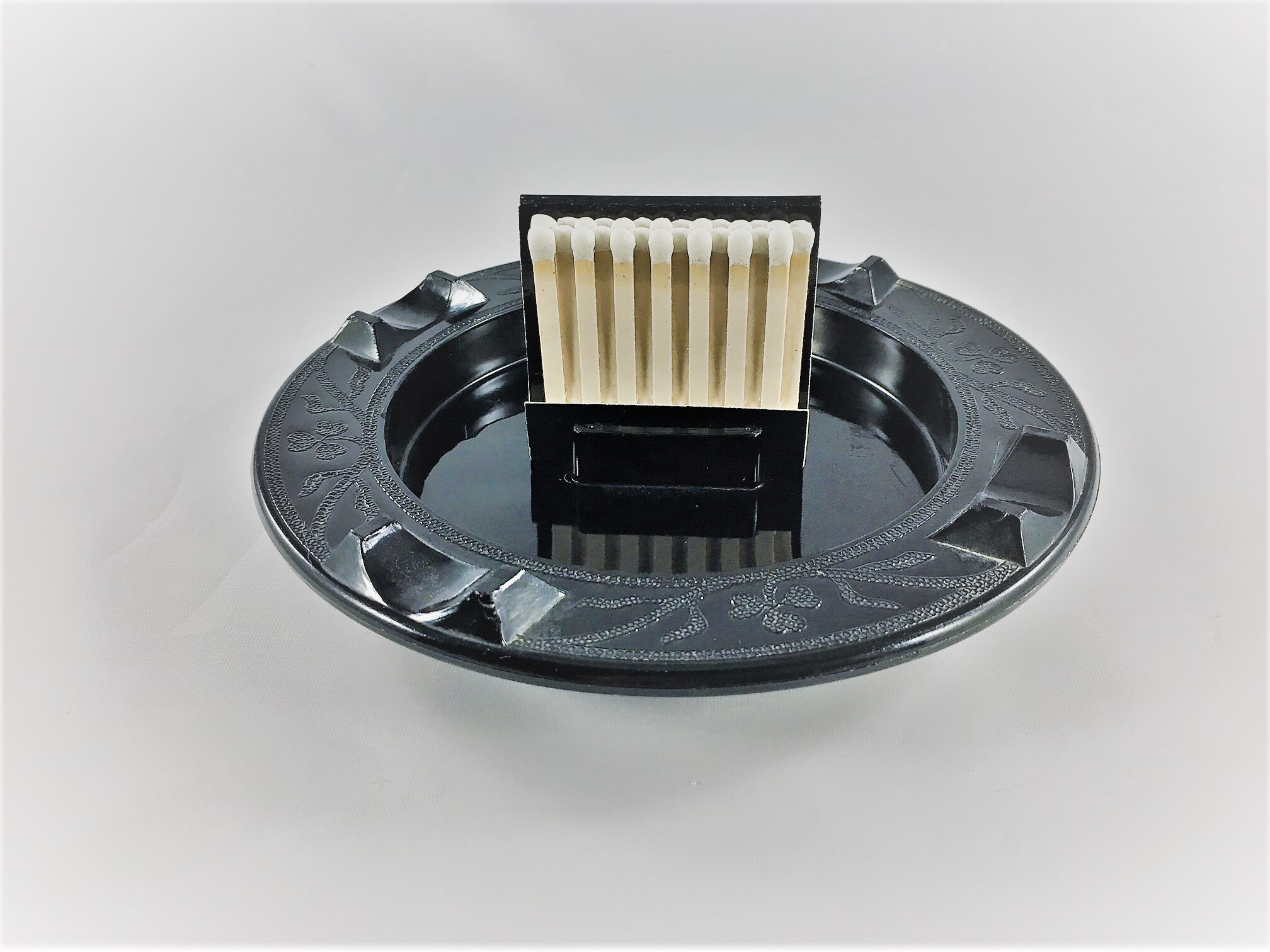 Vintage Black Glass Ashtray Clover or Shamrock Pattern Matchbook