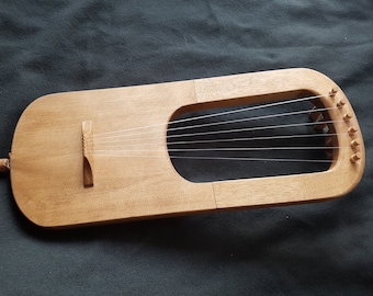 Anglo-Saxon Travel Lyre