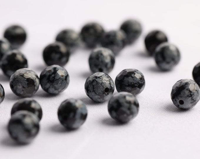 Natural stones Sodalite 8mm faceted California Blue x 23 beads