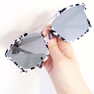 Vintage Retro Abstract marble pattern White black marble Pattern frame silver mirror LARGE Lens sunglasses image 1