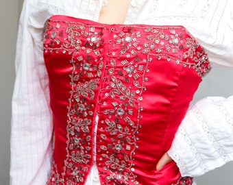 zabytkowe srebrne koraliki koralikowe ozdoby rzemieślnicze czerwony jedwab mieszany usztywniany gorset top