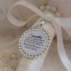 Blumenstrauß Anhänger für Brautjungfern und Blumenmädchen, Hochzeitsanhänger, benutzerdefinierte personalisierter Vorschlag Geschenk.
