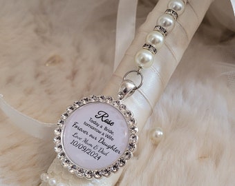 Bouquet charm, wedding charm for brides. Pearl pendant, custom personalised gift.