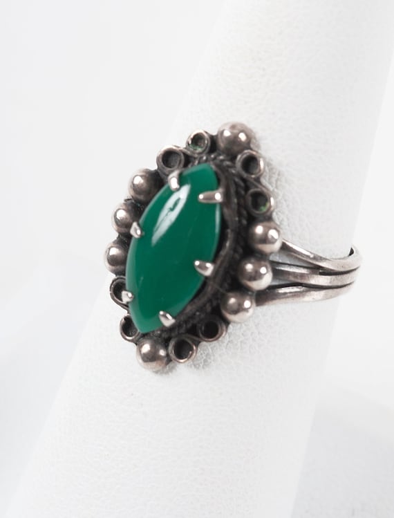 Vintage Antique Rich Green Gemstone Sterling Ring… - image 1