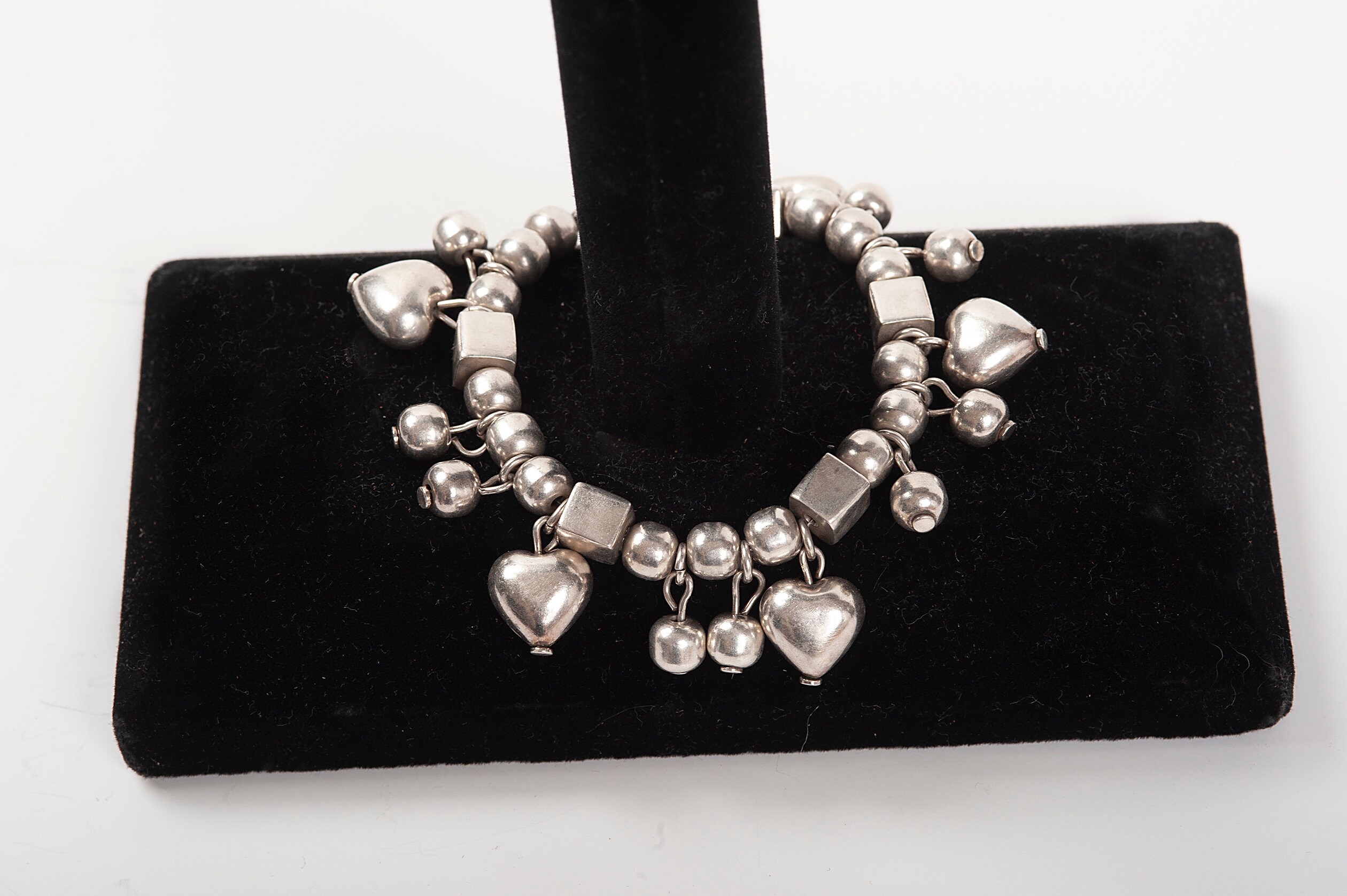 8 Vintage Heavy Sterling Silver Puffy Heart Charm Bracelet 8 Vintage Heavy Sterling Silver Puffy Heart Charm Bracelet