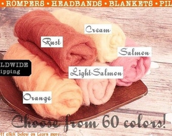 Pode incluir: Seis rolos de fio em vários tons de laranja, rosa e creme. O fio está etiquetado com as cores: ferrugem, creme, salmão, salmão claro e laranja. O texto "Escolha entre 60 cores!" é visível na parte inferior da imagem.