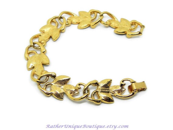 Trifari Leaf Link Bracelet - Signed - image 7