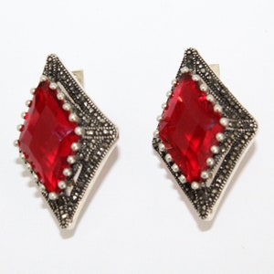 Red stone Marcasite earrings short Modern Sterling silver 925 delicate boucles d'oreilles en argent marcassite Silberohrringe Markasit