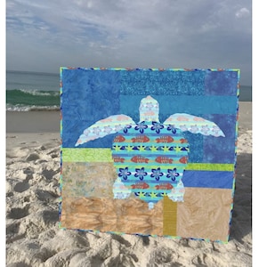 Sea Turtle Applique Quilt Pattern-Sandy the Sea Turtle is made with fusible applique & both beautiful sides of fabric-great nautical decor!
