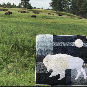 Buffalo Moon Quilt Pattern, Wildlife Applique, Rustic Lodge Decor (36"x36")