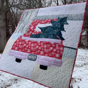 Old Red Truck Christmas Quilt - Make MERRY - the vintage truck quilt, using easy applique designs and both beautiful sides of fabric!
