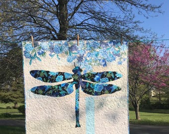 Lilly Dragonfly Quilt Pattern - Make this easy fusible applique dragonfly with both beautiful sides of one floral focus fabric!