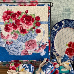 Teapot Bouquet Quilt Pattern & Heritage Floral Fabric Set - 12x12 Miniature Quilt