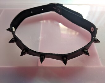 Spiked choker | Etsy