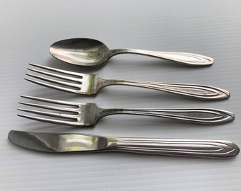 Juego de cubiertos vintage de 4 piezas de National Airlines, plateados: 2 tenedores, 1 cuchara, 1 cuchillo. International Silver Co., década de 1970.