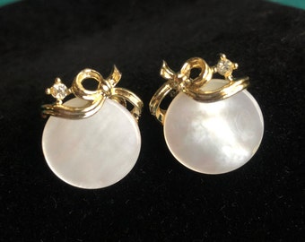 Vintage Lisner Mother of Pearl Gold Tone Earrings, Screw Back with Single Rhinestone