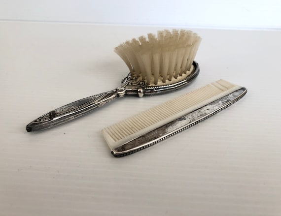 Antique Horse Hair Brush (JAS) Antique Horse Hair Brush (JAS)