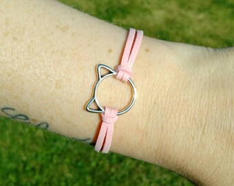 Fluffy cat ring silver suede bracelet / girl bracelet / women bracelet / bracelet girl / child gift / pink